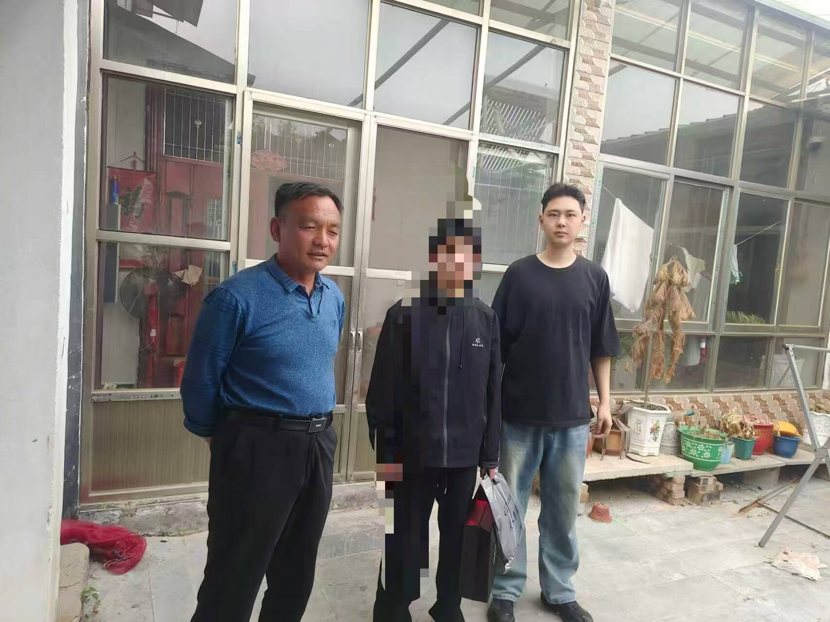 羊山镇团委走访慰问困境儿童 真情关怀暖人心
