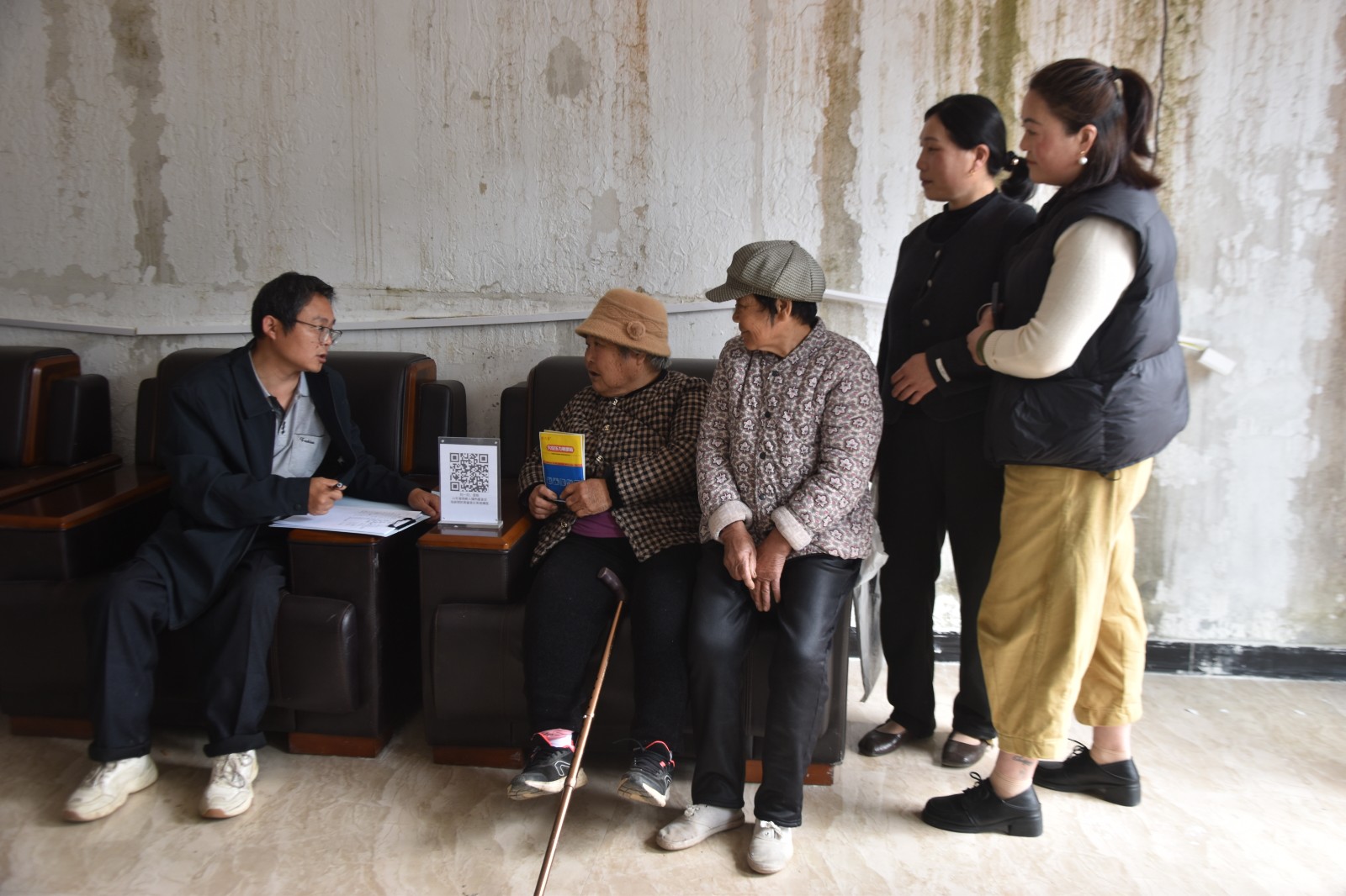 归昌乡联合济南关节外科医院开展免费骨科疾病筛查活动
