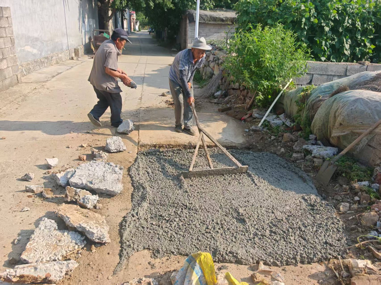 【传承弘扬沂蒙精神 切实办好民生实事】下村乡西上峪村：修复塌陷街巷 筑牢民心之路