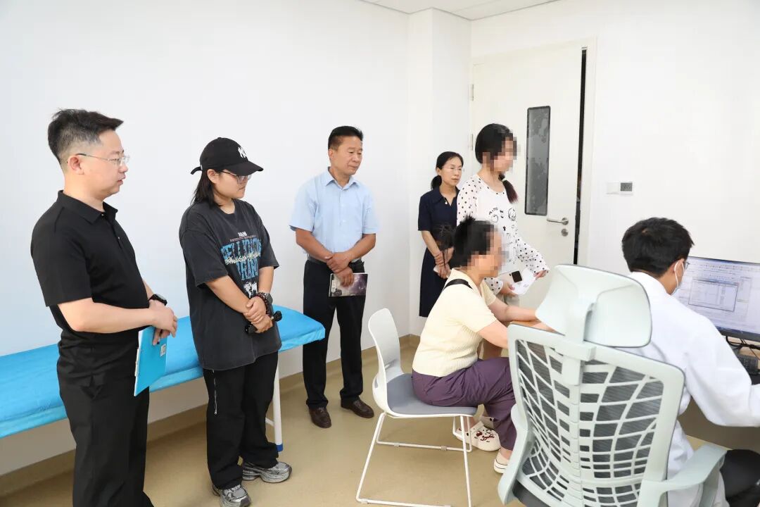 金乡县人民医院举办“开放日”活动，开门纳谏、倾听民意
