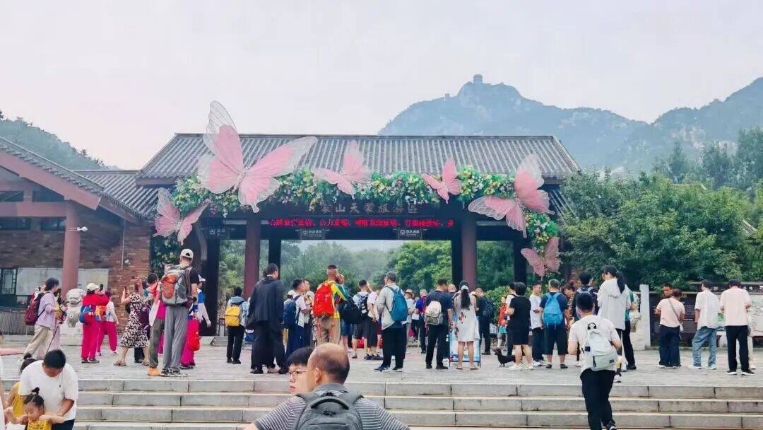 天蒙山万人同游！免票福利进行中，水乐园玩水、悬崖心跳、森林漂流…就该这么野！