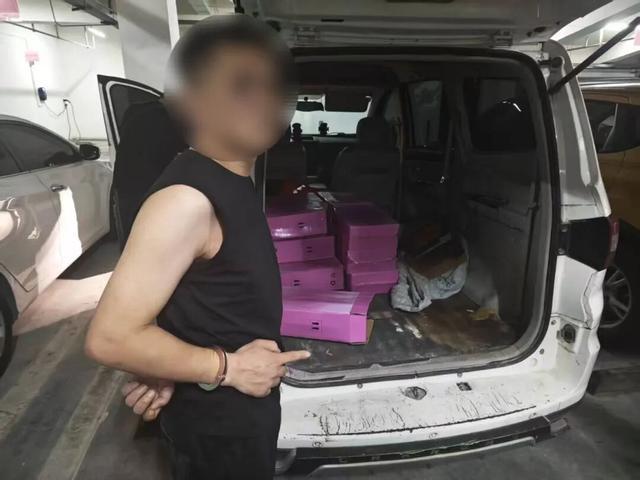 男子发现儿子状态不对劲报警 笑气危害需警惕