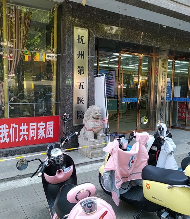 2岁男童就诊身亡后 医生获刑1年