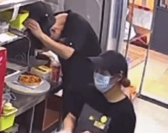 监管部门立案调查头屑弄到披萨事件