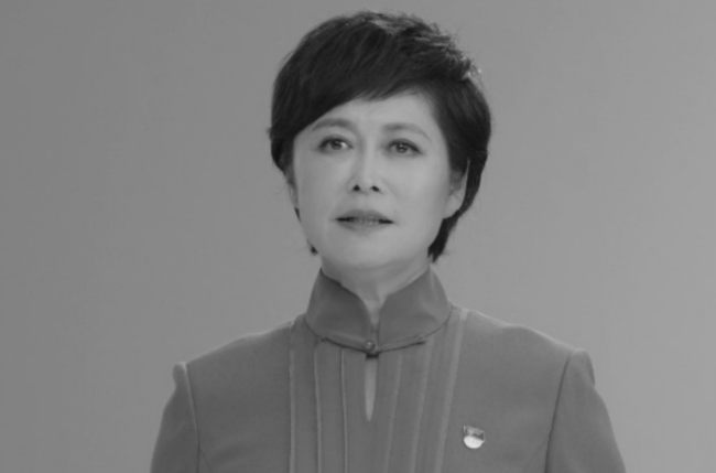 敬一丹生平回顾 时代的记录者