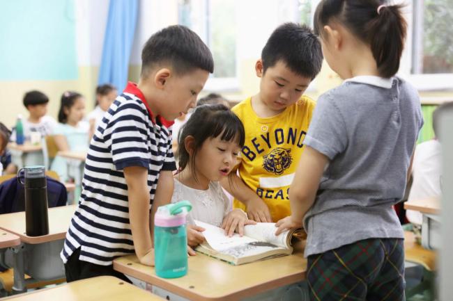 北京部分中小学午休探索躺睡 学生午休意愿各异