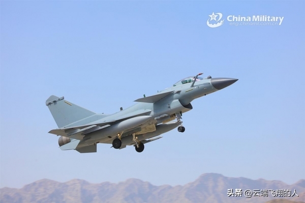 一个月三场联训,从东南亚练到中东!中国空军为何密集与他国举行联训