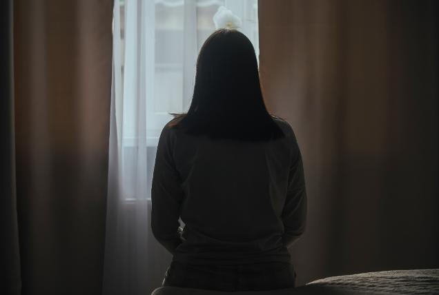 女子入职假金融公司跑腿转移赃物获刑