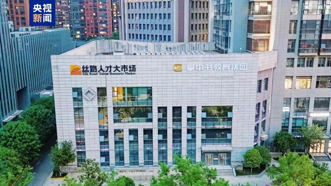 不学医也能拿医师证?两地回应