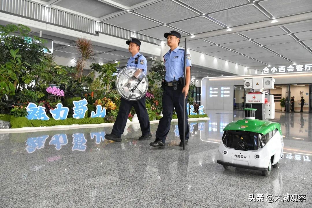 合肥西站新增第三只眼和第三条腿 施工影响交通