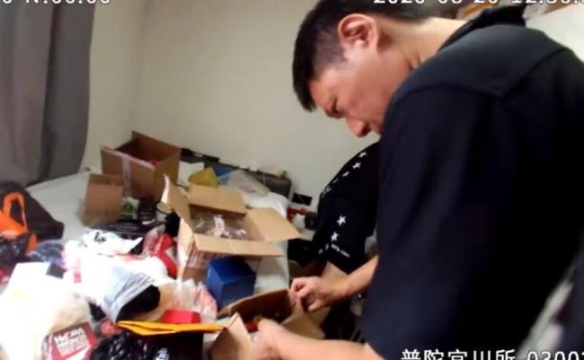 夫妻为赖4500元房费报假警被识破 7小时拆穿双簧