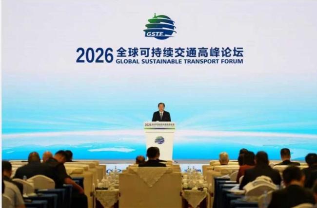 联合国官员感叹中国高铁太方便了