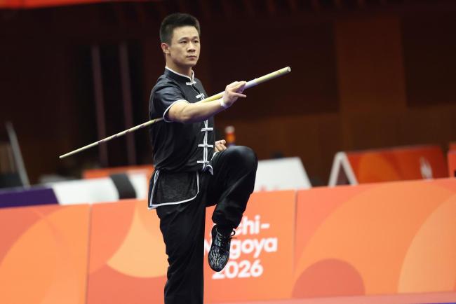 高晓彬夺武术男子刀术棍术全能金牌 亚运赛场展雄风