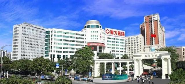 81岁父亲6亿遗产全给继母 女儿质疑遗嘱真实性