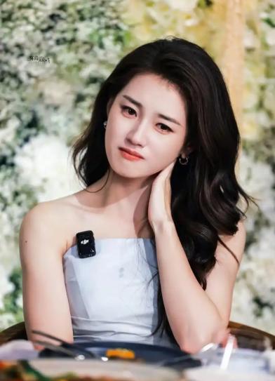 被经纪公司指控严重违约,女演员郭宇欣发文回应:该公司非我独家代理,且长期拖欠演艺收入报酬,已就相关纠纷向法院起诉
