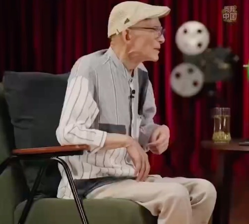 游本昌曾主动退出参评白玉兰奖:多鼓励年轻人喜,享受表演艺术的快乐