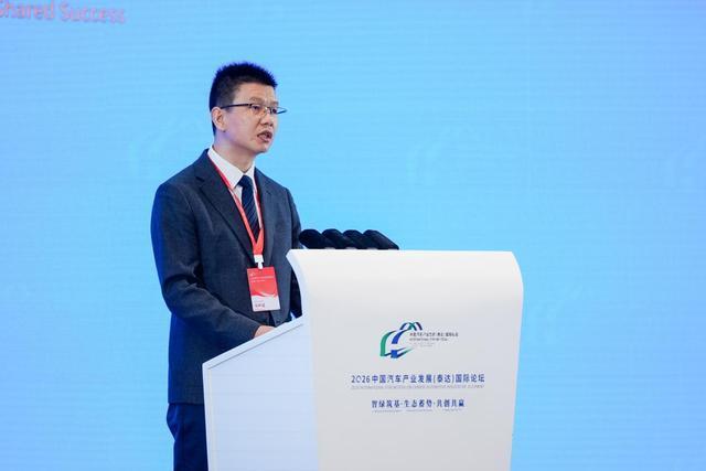 赛力斯回应何时推出问界轿车