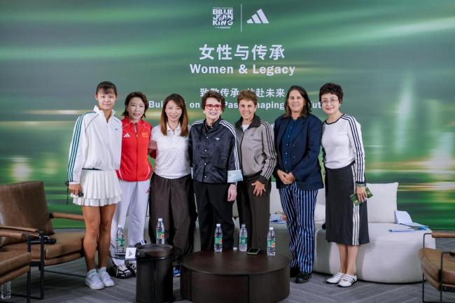 郑洁总结比利·简·金杯球员表现