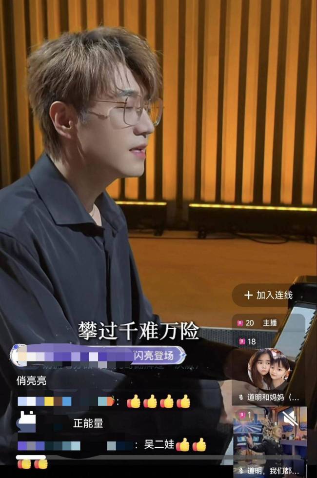 9岁卖花抗癌男孩病危 全网爱心接力圆梦