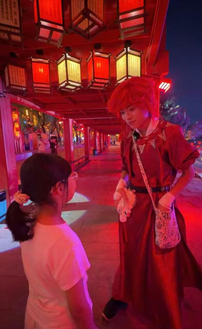 3000万招NPC？景区回应质疑 话题营销还是突围之计