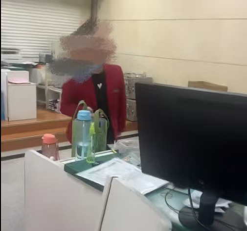 窗口人员称当官挂号免费 院方回应