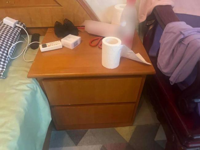 女子视频找猫发现凌晨家里进陌生人