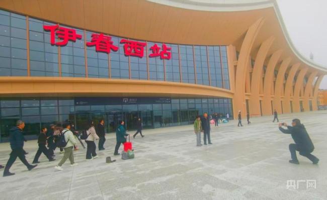 跨越高寒冻土带 我国最北高铁通车!哈尔滨⇌伊春
