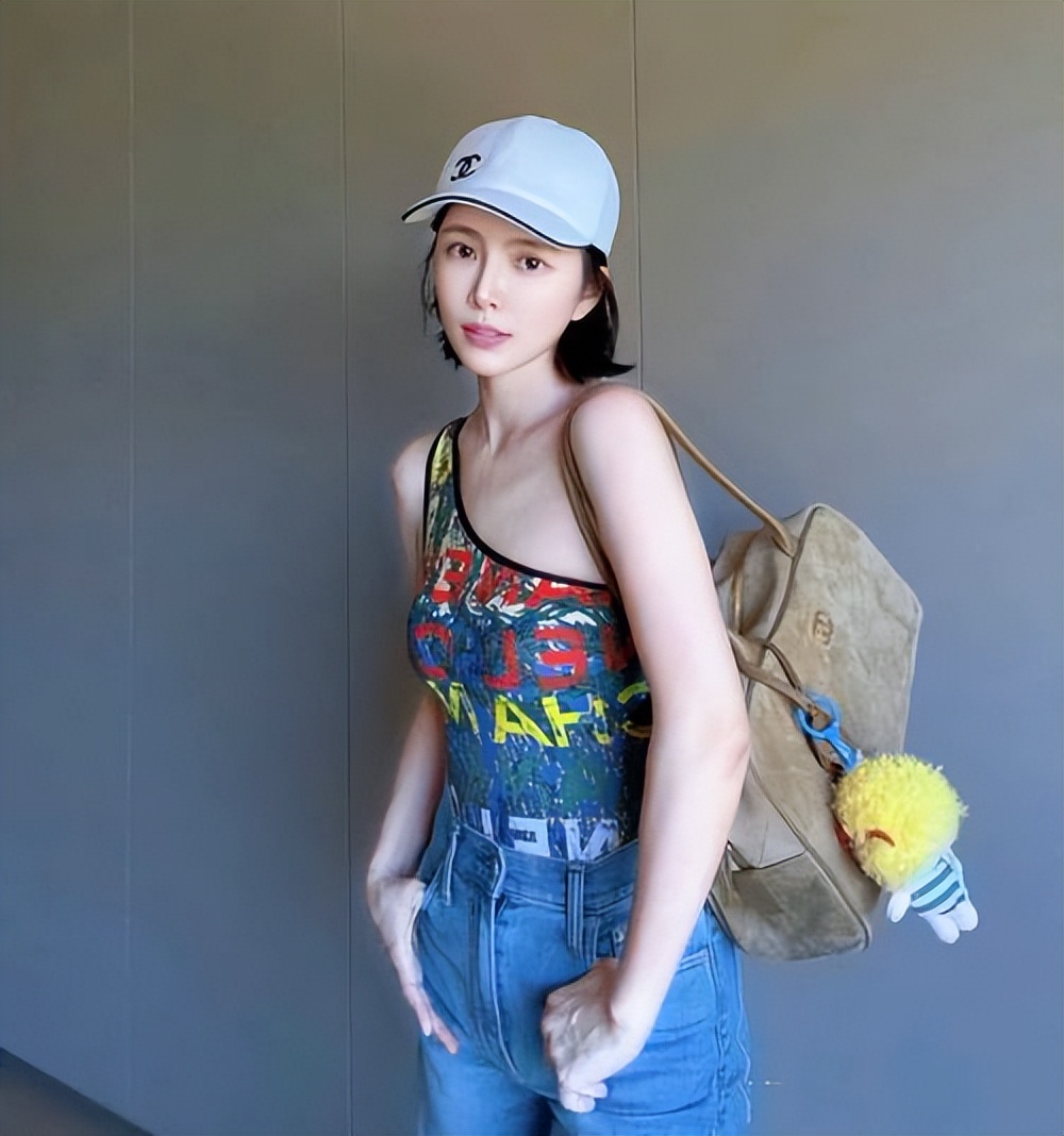 女星王灿被骗灌肠，遭美容院洗脑，还灌错位置，网友：灌哪去了？