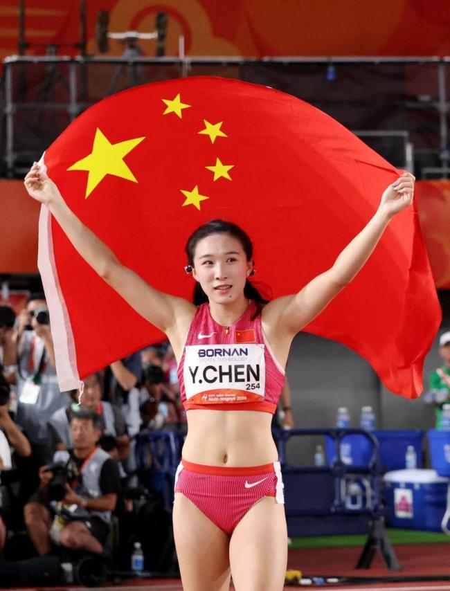 亚运冠军陈妤颉归来还是高三生 新亚洲“女飞人”诞生