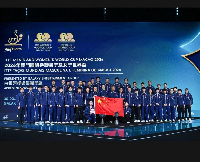 国乒的团结永远让人感动!真正的王者之师,从没有单打独斗