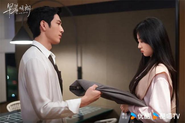 媒体评《早春晴朗》：成长之约 职场新人的蜕变之路