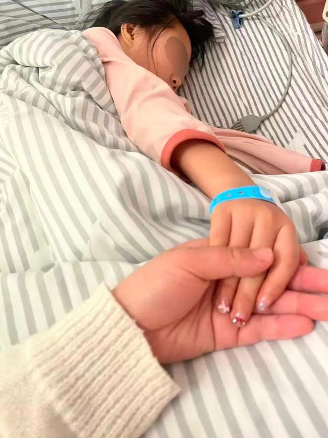 女孩中秋节离世 母亲称不愿再过中秋 母亲痛失爱女引发关注