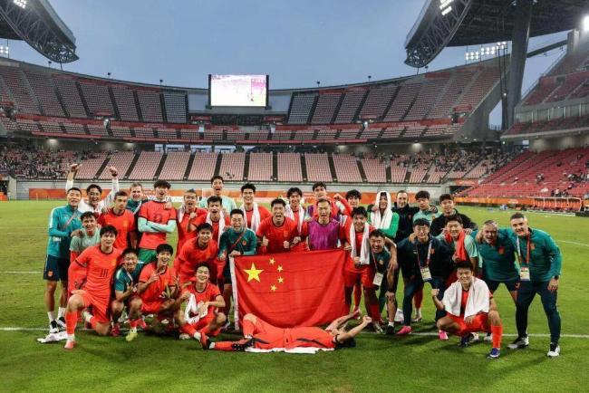 中国男足今天打老对手 冲击决赛 向32年后再进决赛迈进