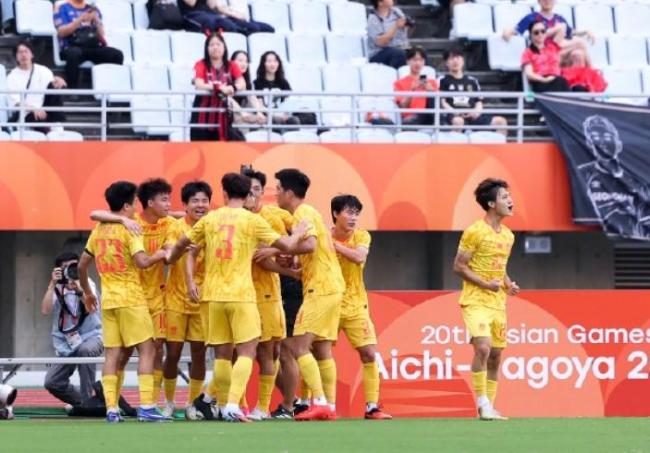 李昊点球大战前鼓励队友随便踢 心态平和创佳绩