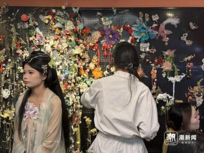 国庆“杭州落地签”火了 古装旅拍成新宠