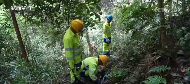 建设者假日坚守岗位一线 守护岁月静好