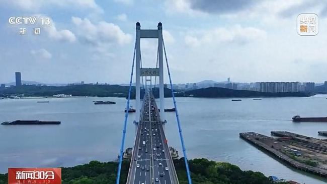 假期临近尾声全国陆续迎返程客流