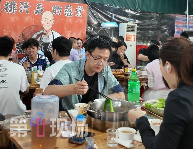 莫氏鸡煲为养鸡暂缓开店