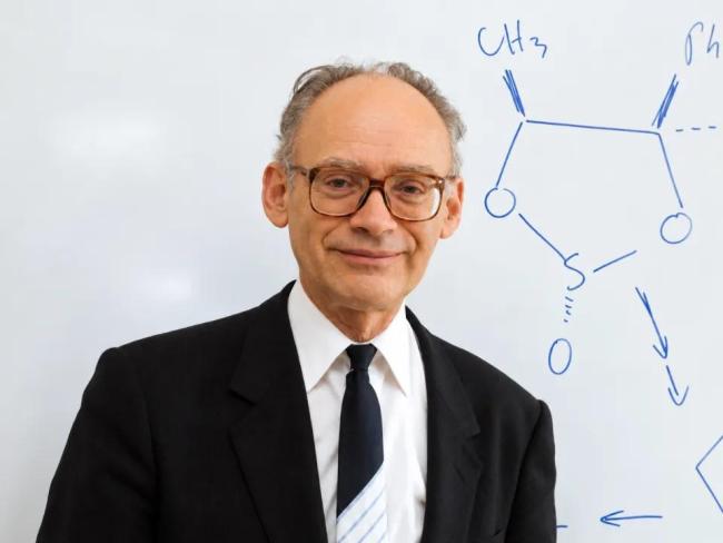 诺贝尔化学奖研究改变现代制药工业 揭秘分子手性之谜