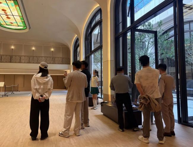 上海一楼盘国庆3天卖出2.3亿