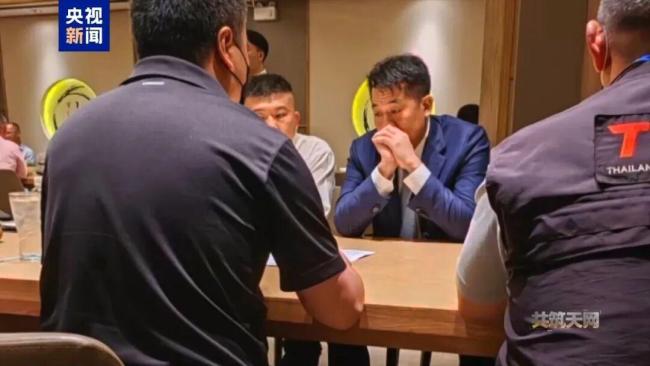 诈骗园区头目被捕现场:餐厅吃饭时被抓 落网时嚣张妄言人脉能摆平 妙瓦底犯罪生态揭秘