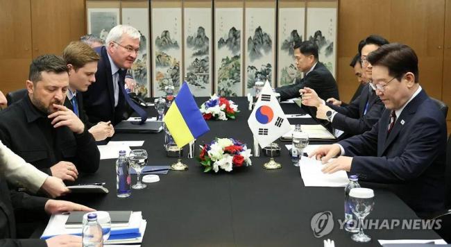 韩国决定召回驻乌大使 因供油争议升级
