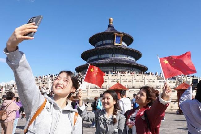 大是大非面前没有骑墙空间 立场见本心