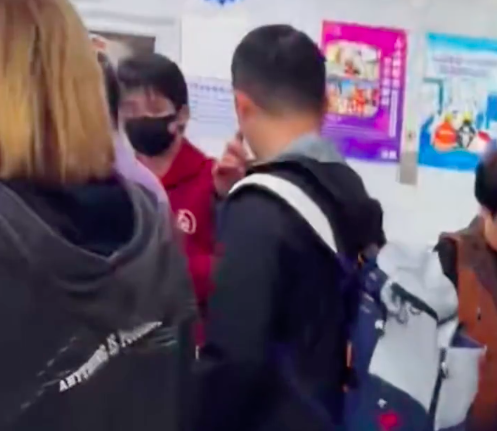 曝林诗栋肩周损伤发炎就医,这也是他退出WTT中国大满贯赛的真实原因