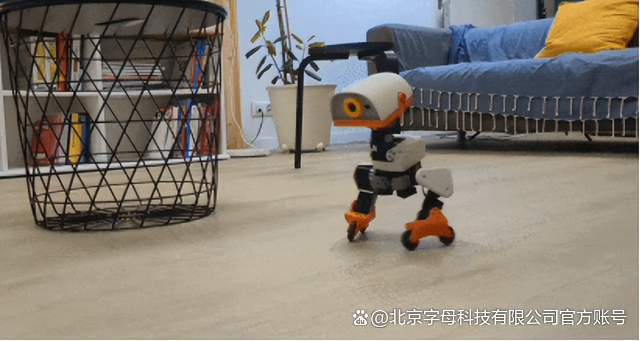 人形机器人越来越像手机了 专属SIM卡引领新趋势