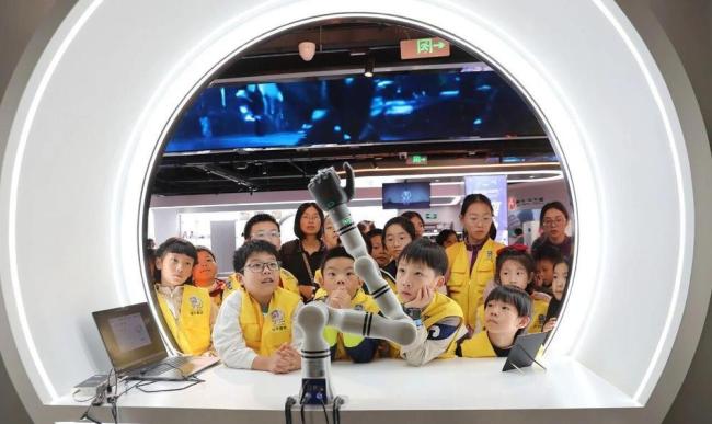 多地宣布中小学春秋假安排
