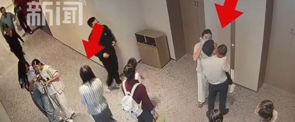 女子捡手机拒不归还警方追回 监控锁定嫌疑人