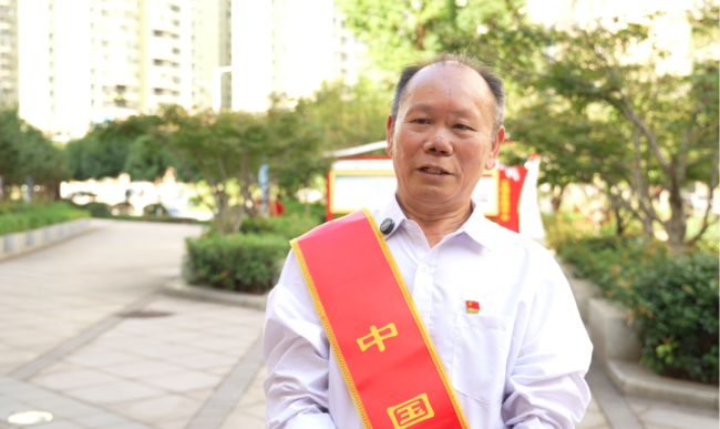 被咬掉鼻子老人获评“中国好人”