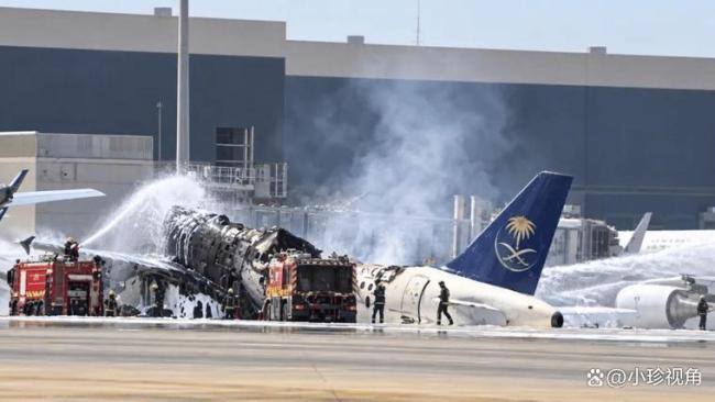 中国旅客转机亲历爆炸:都在哭喊 现场紧急疏散