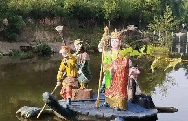 西游主题公园丑到出圈 真诚打动游客心